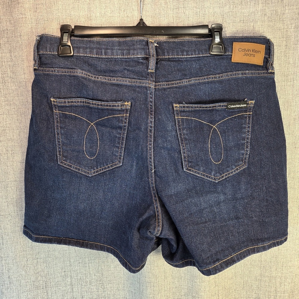 Calvin Klein Jeans Womens Shorts 90's High Rise Mom Denim 16/33 Festival Stretch - Picture 4 of 7